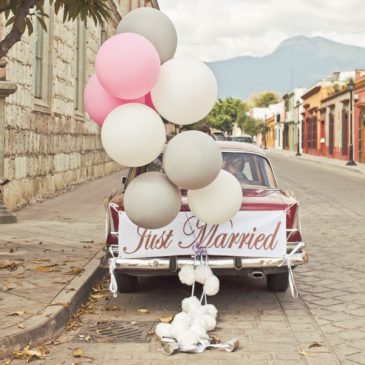 10 Creative Wedding Send-Off Ideas