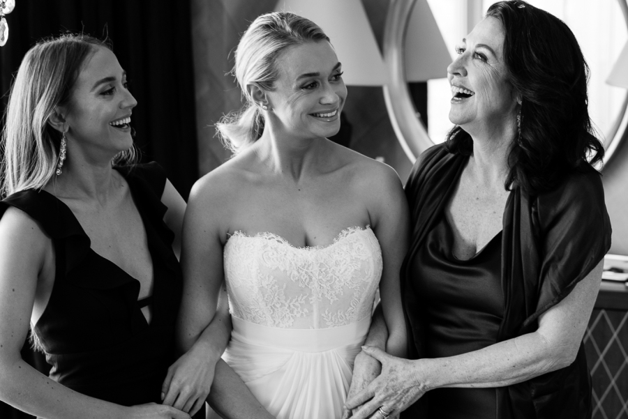 Style Me Pretty Emilie Sam 4 - Black + White Glamorous Beverly Hills Wedding