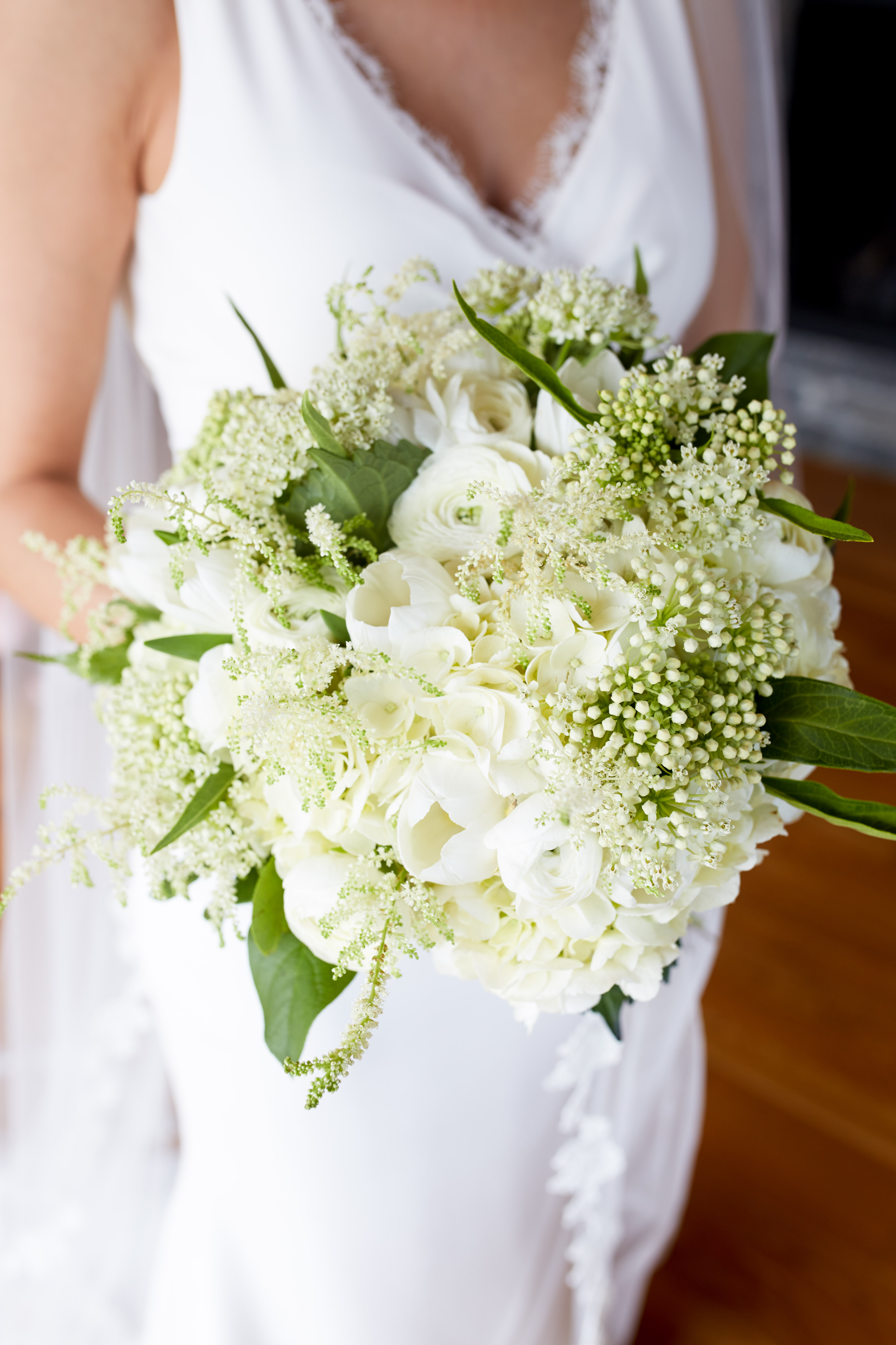 saltwater 45 - Saltwater Farm Vineyard Wedding Video: Minimalist Chic