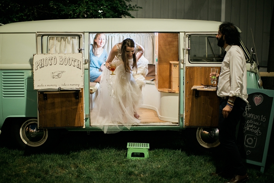 Seaside Wedding With "American Summer" Vibes 586a9d751100d900x - Seaside Wedding With "American Summer" Vibes