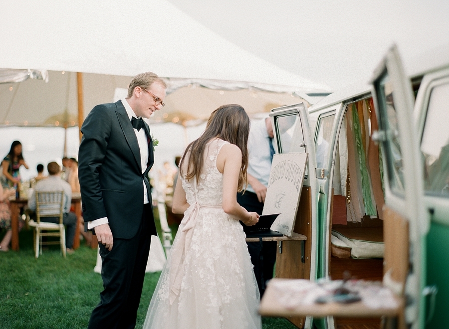 Seaside Wedding With "American Summer" Vibes 586a9d765d5d1900x - Seaside Wedding With "American Summer" Vibes