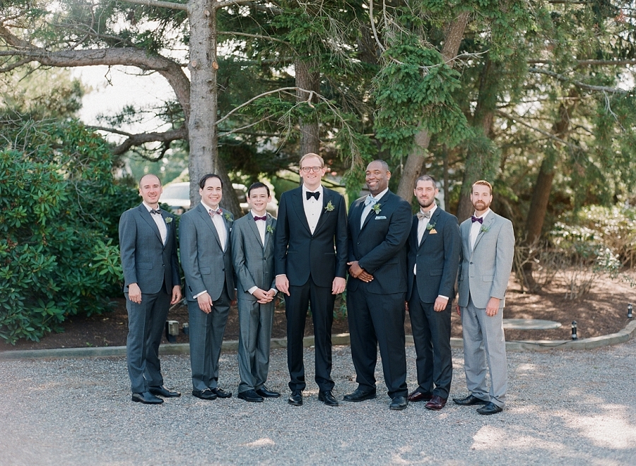 Seaside Wedding With "American Summer" Vibes 586a9d8b7fd31900x - Seaside Wedding With "American Summer" Vibes