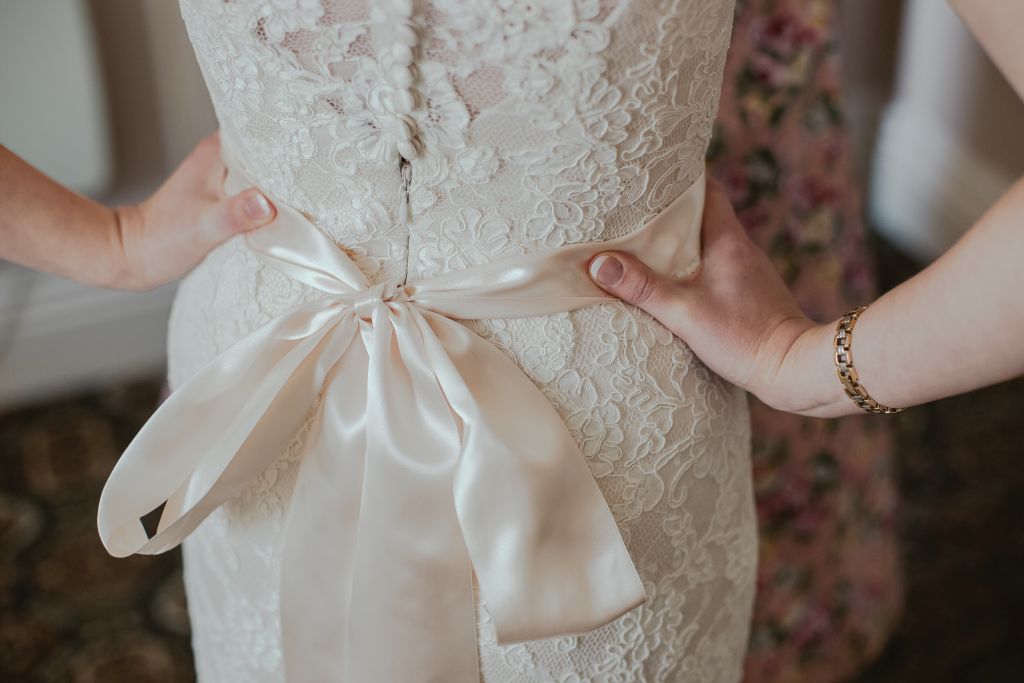 6 wedding cost tips -featured image - wedding videographer manila