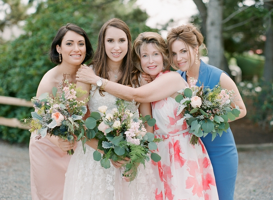 586a9d8a9a53e900x - Seaside Wedding With "American Summer" Vibes