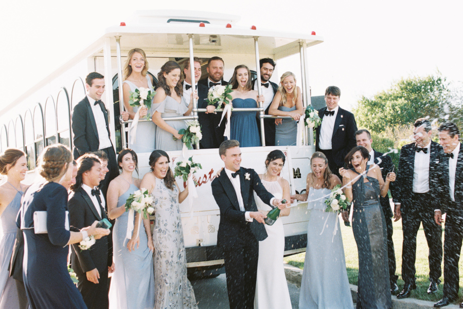 5a304ad0627c8900x - Relaxed + Elegant + Oh So Beautiful - This Beachside Wedding Is Pure Magic