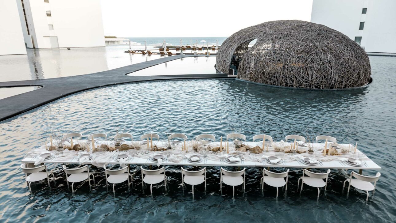 cabos dinner in water 1290x728 1 - How Rafanelli Events Designs Your Extravagant Dream Wedding with Expertise