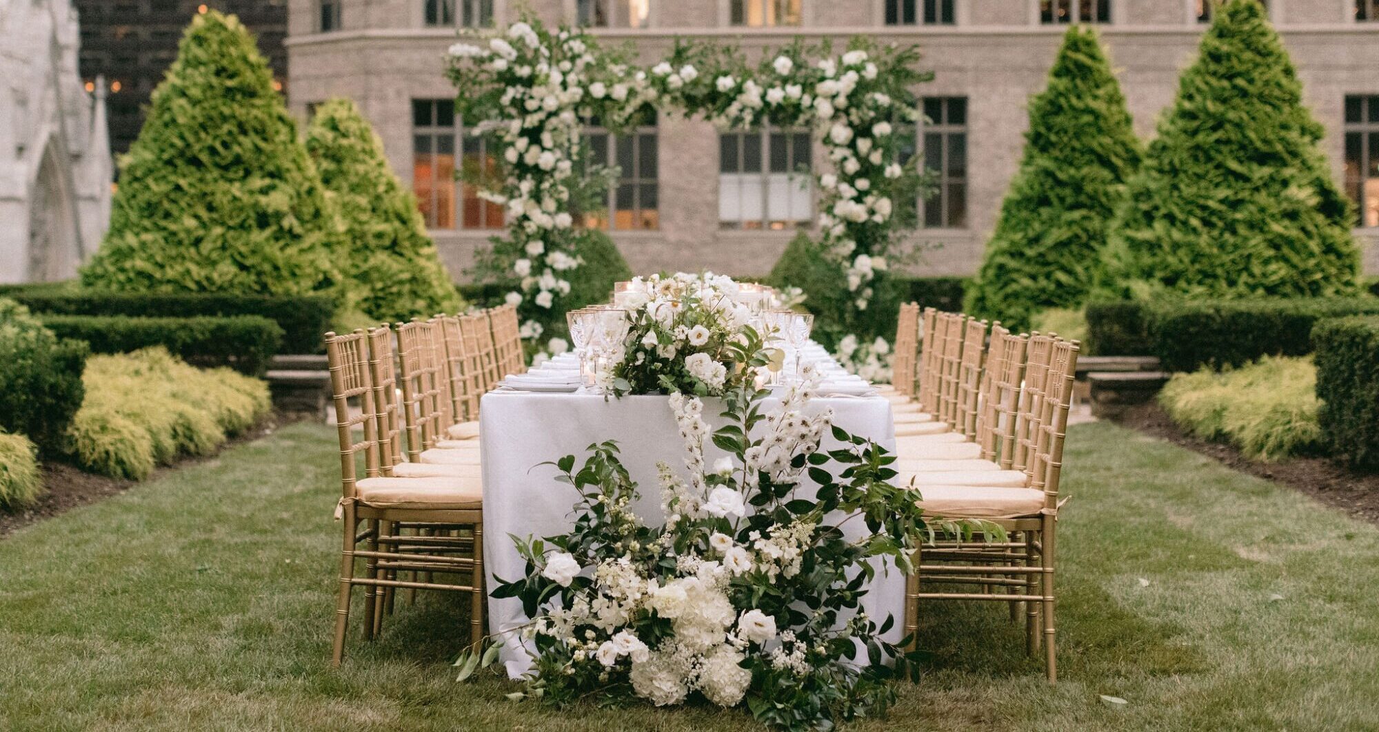 From Urban Glamour to Rustic Romance: Your Dream New York Wedding with Apricity Event Co. image 17 e1749269016125 - From Urban Glamour to Rustic Romance: Your Dream New York Wedding with Apricity Event Co.